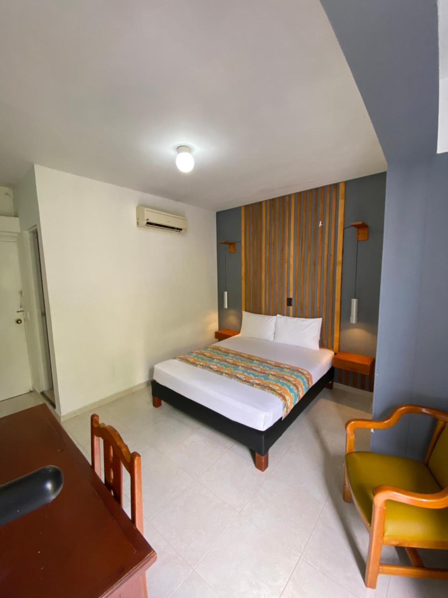 Hotel Laureles 70 Medellín Exterior foto
